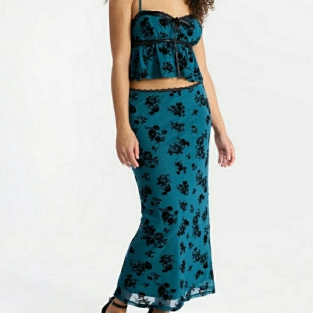 Jrs 2 Pc Set-Teal Blue-Green/ Black Floral Skirt & Top, Lace, Satin -New